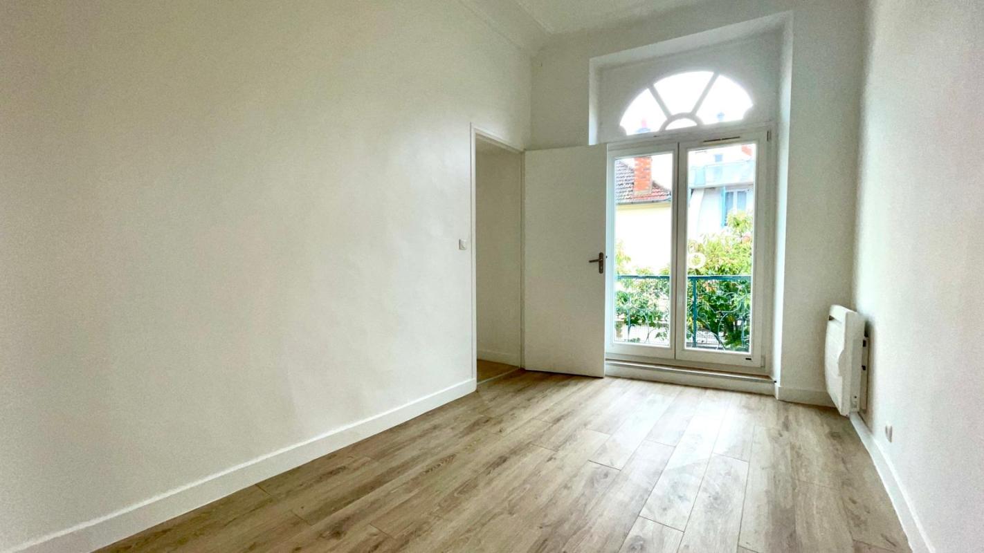 Flat Rue Gambetta in Mantes-la-Jolie