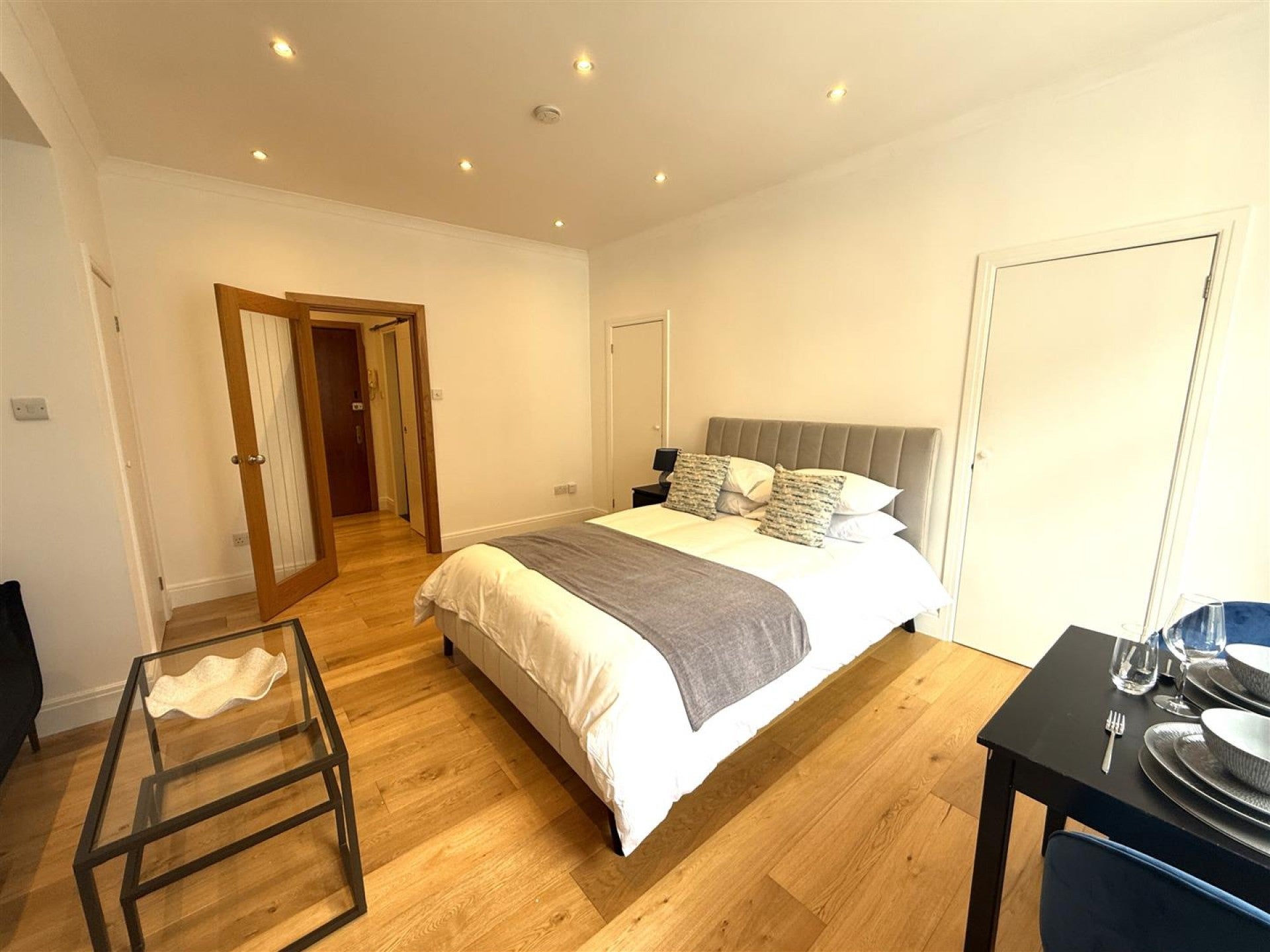 Flat Hallam Street in City of Westminster