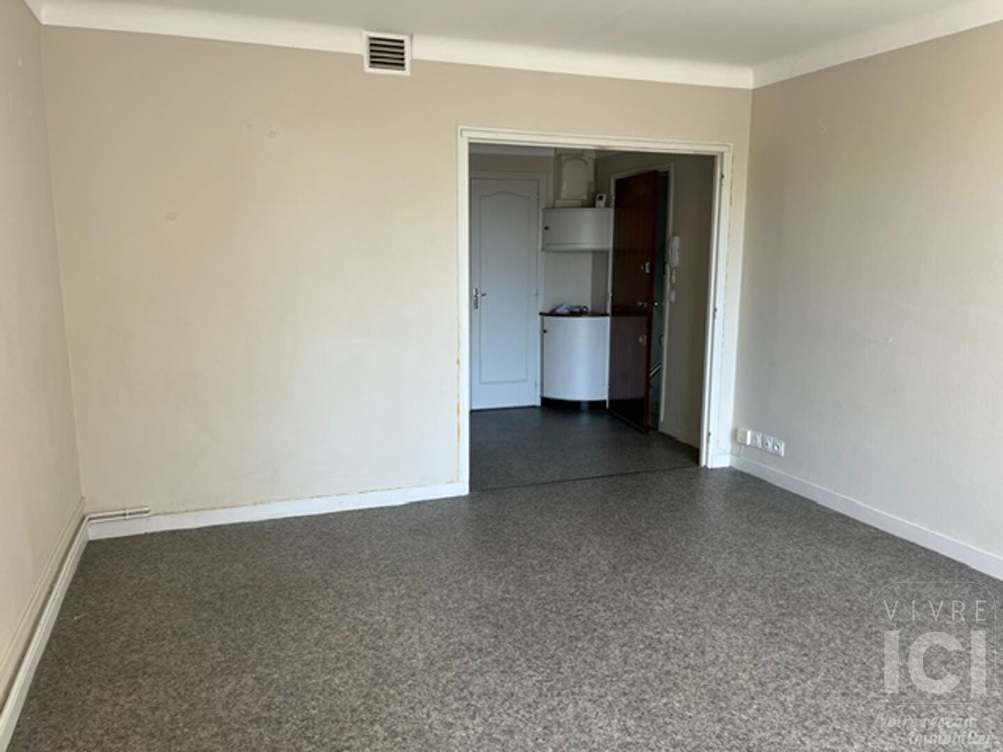 Flat Rue de l'Hippodrome in Nantes