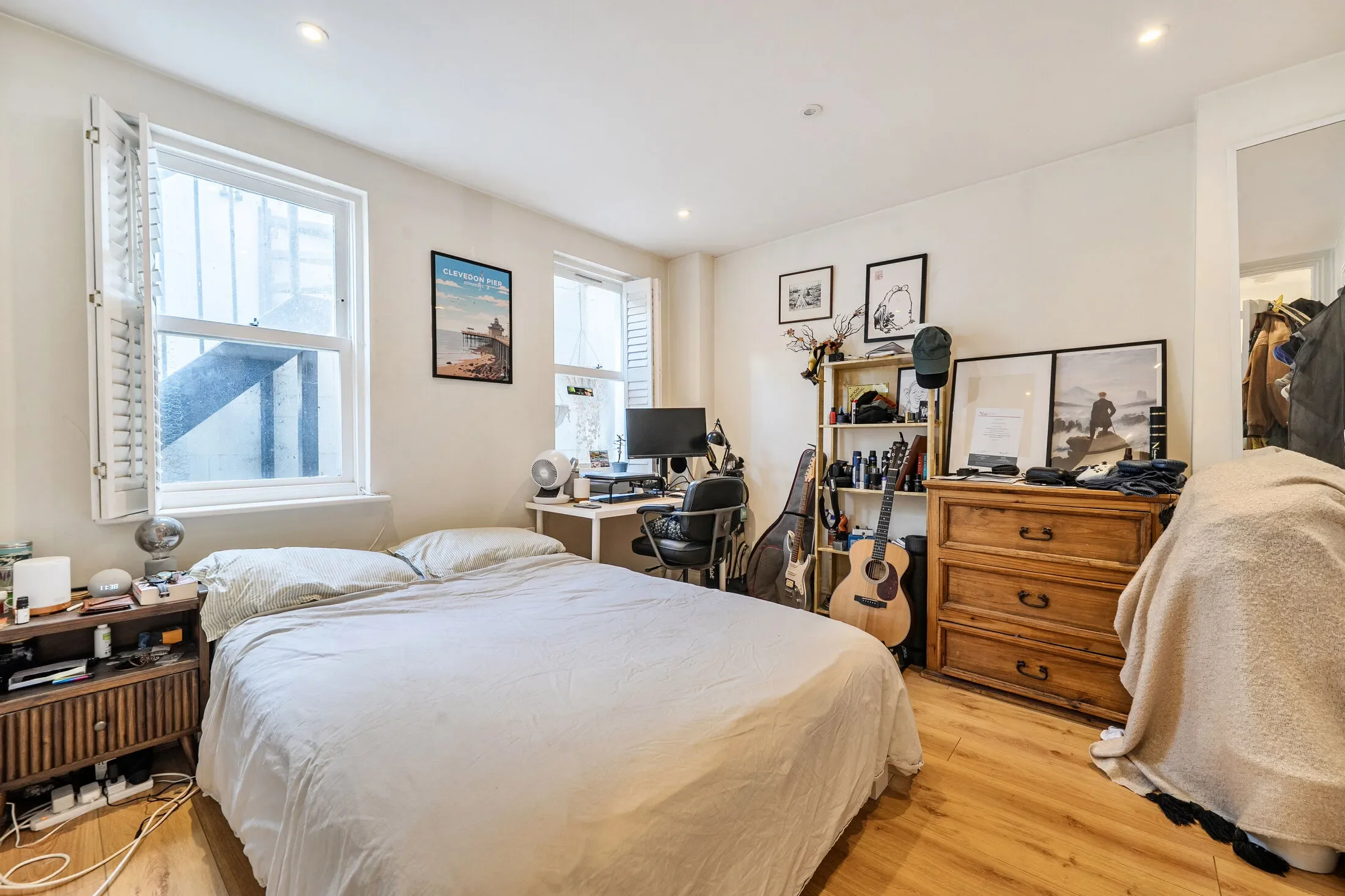 Flat Lots Road in Greater London