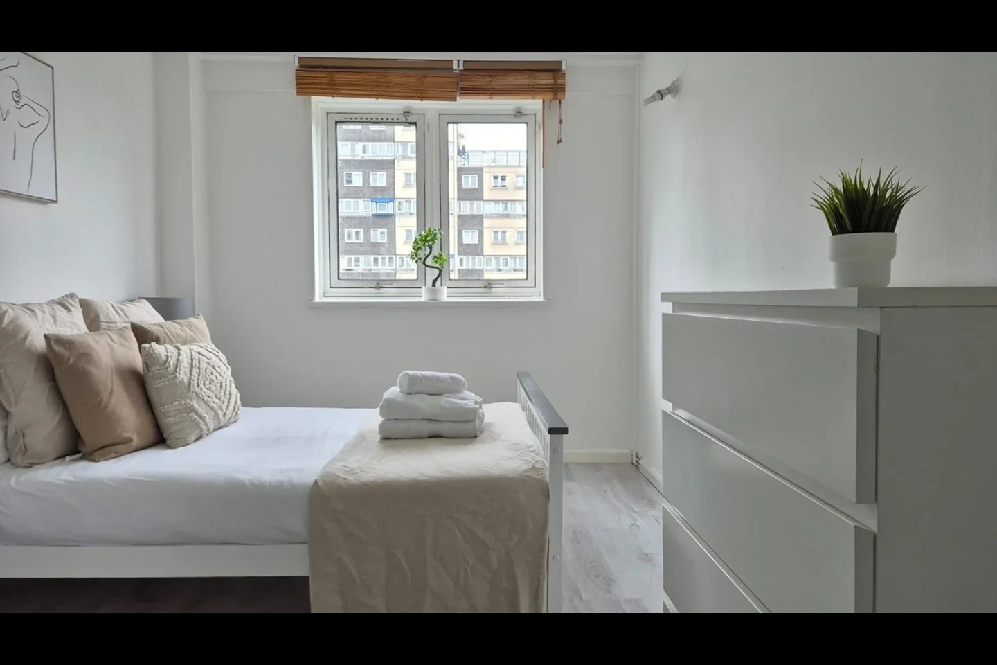 Flat Charlotte Despard Avenue in Greater London