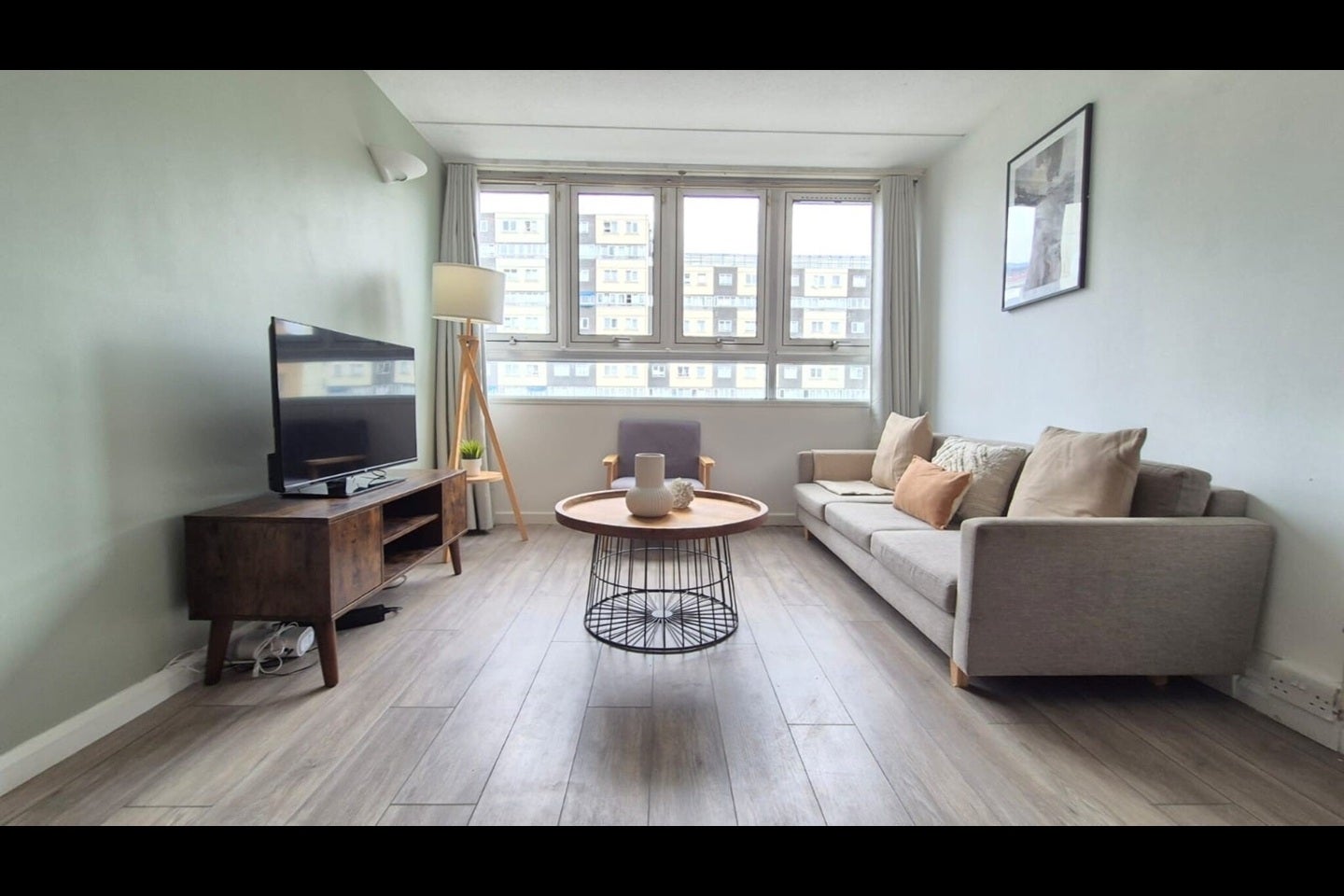 Flat Charlotte Despard Avenue in Greater London