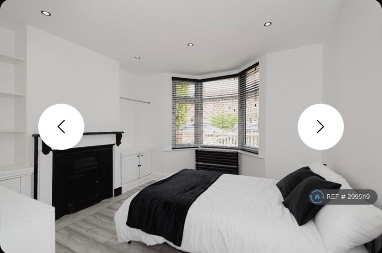 Room Horley Road in Reigate and Banstead