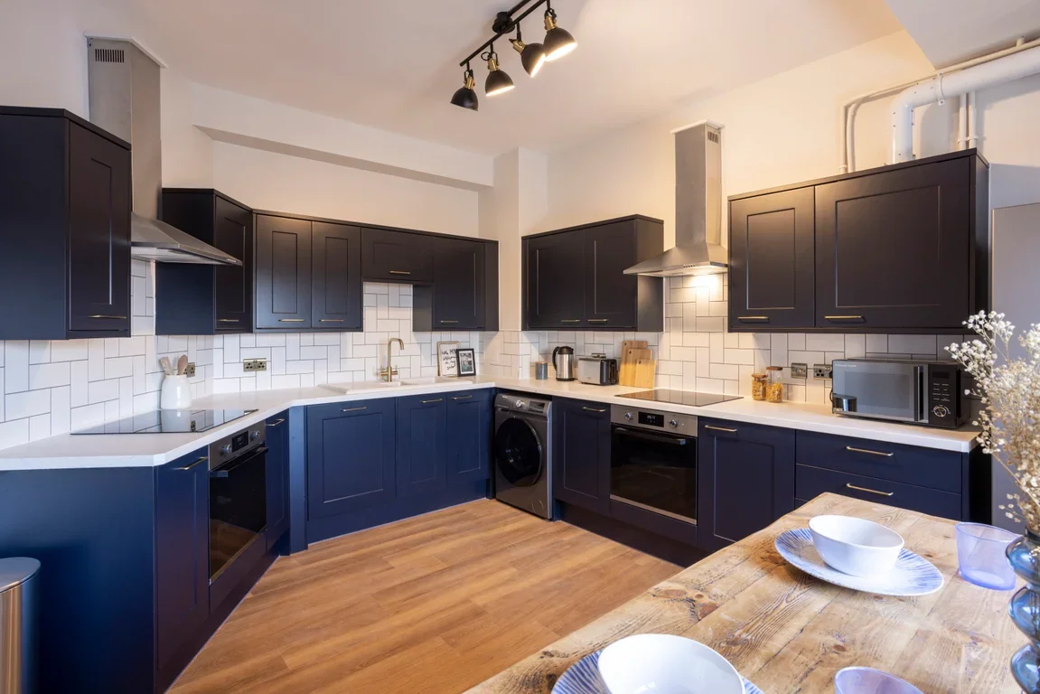 Flat Grosvenor Road in Greater London