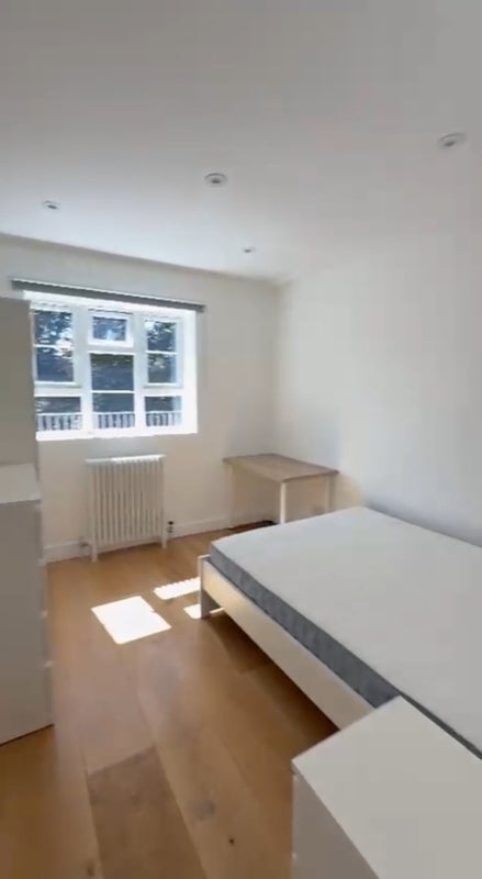 Room Wimbourne Street in Greater London
