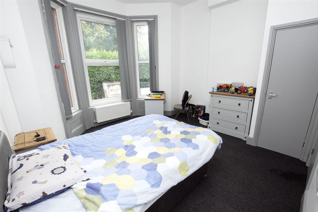 Flat Oakfield Road in Birmingham