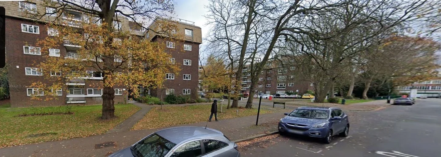 Flat Lodge Close in Greater London