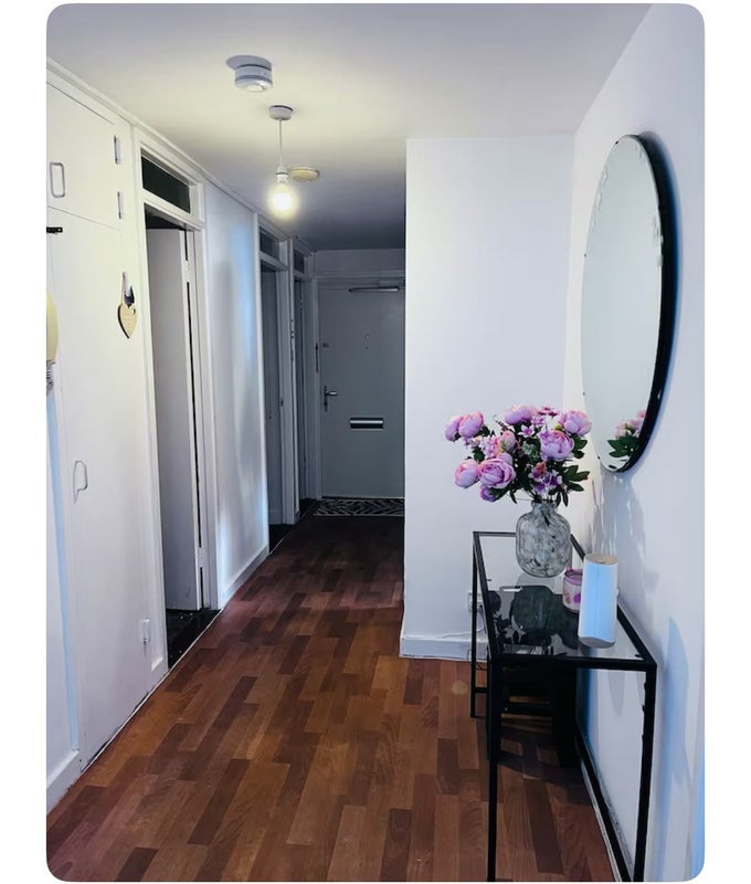 Room Shepherds Bush Green in Greater London