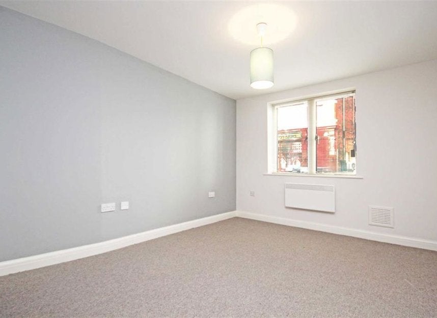 Flat Three Oak Lane in Greater London