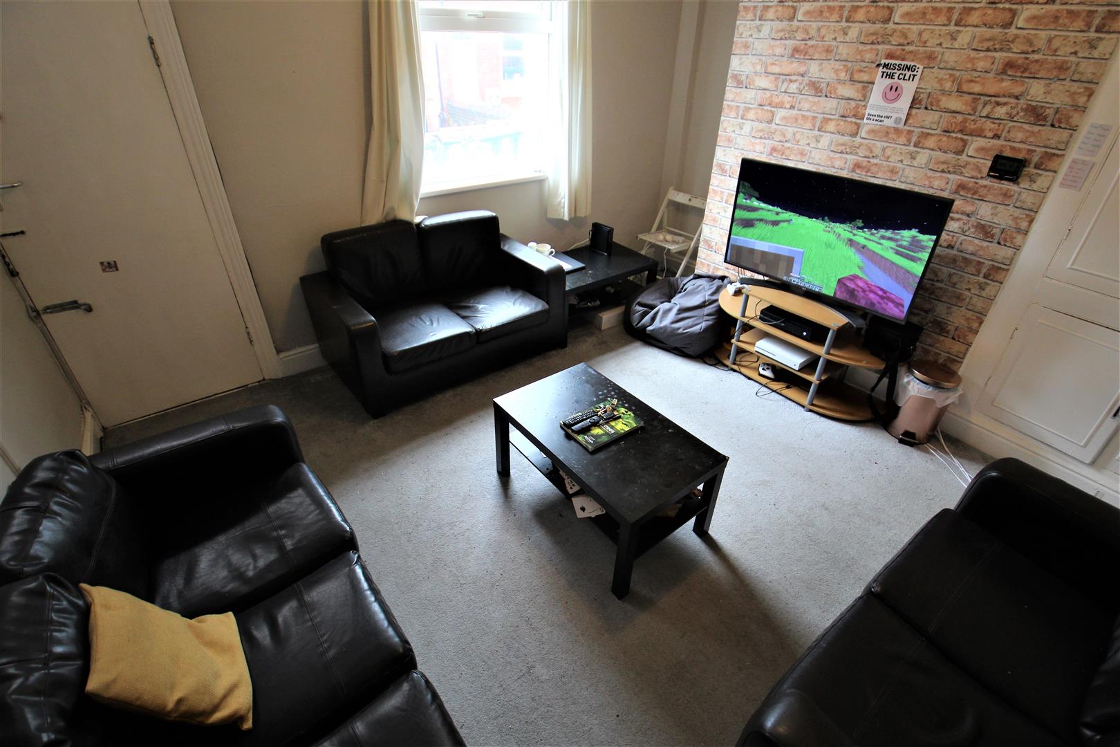 House Back Hessle View in Leeds