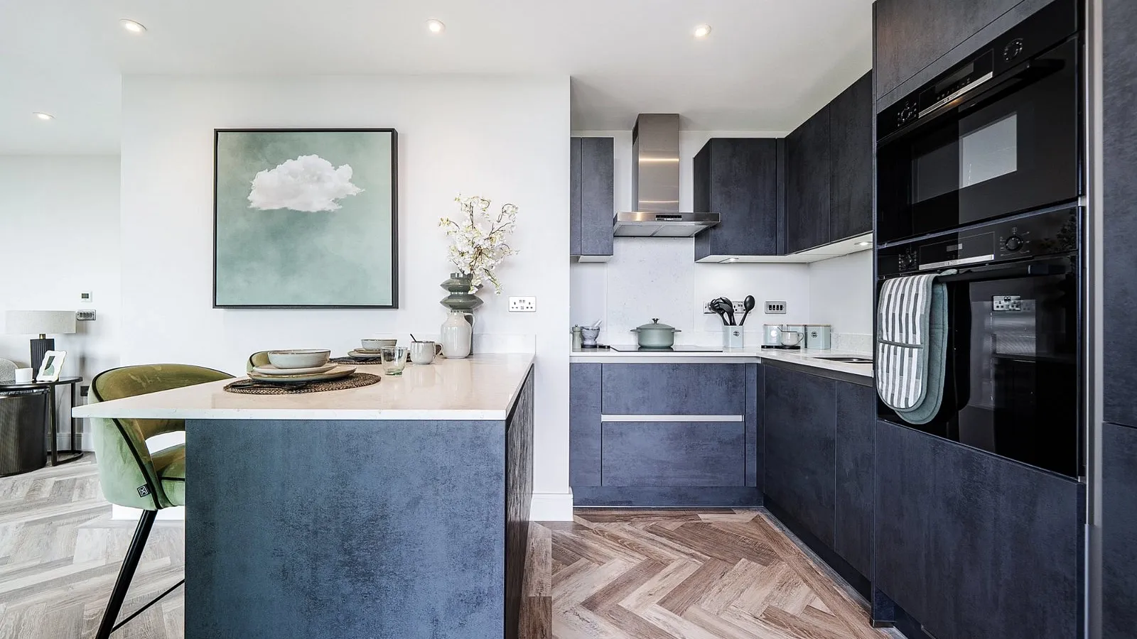 Flat Cockfosters Road in Greater London