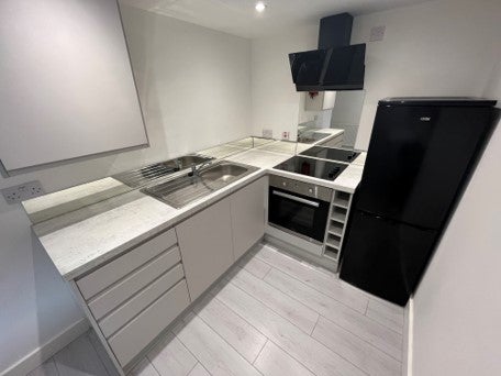 Flat Millstone Lane in Leicester