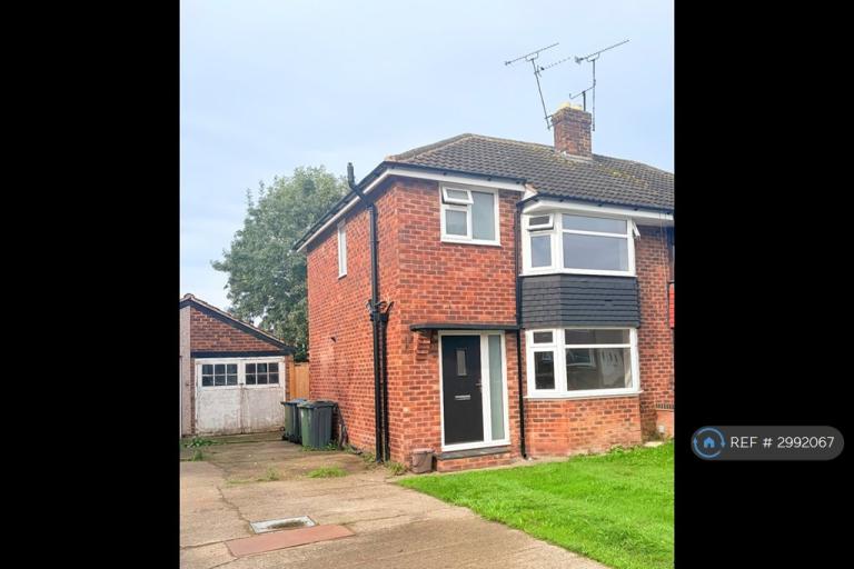 House Oldfield Crescent in Chester