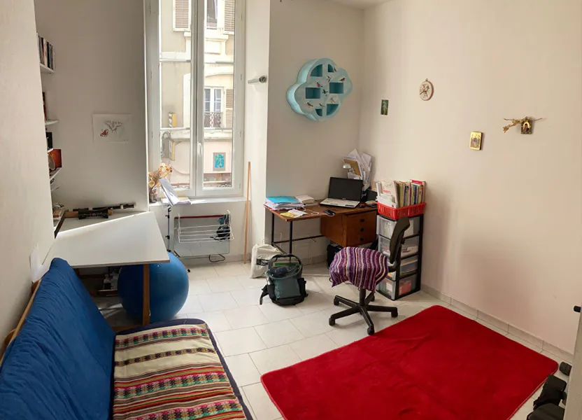 Flat Avenue Jean Foucaud in Limoges