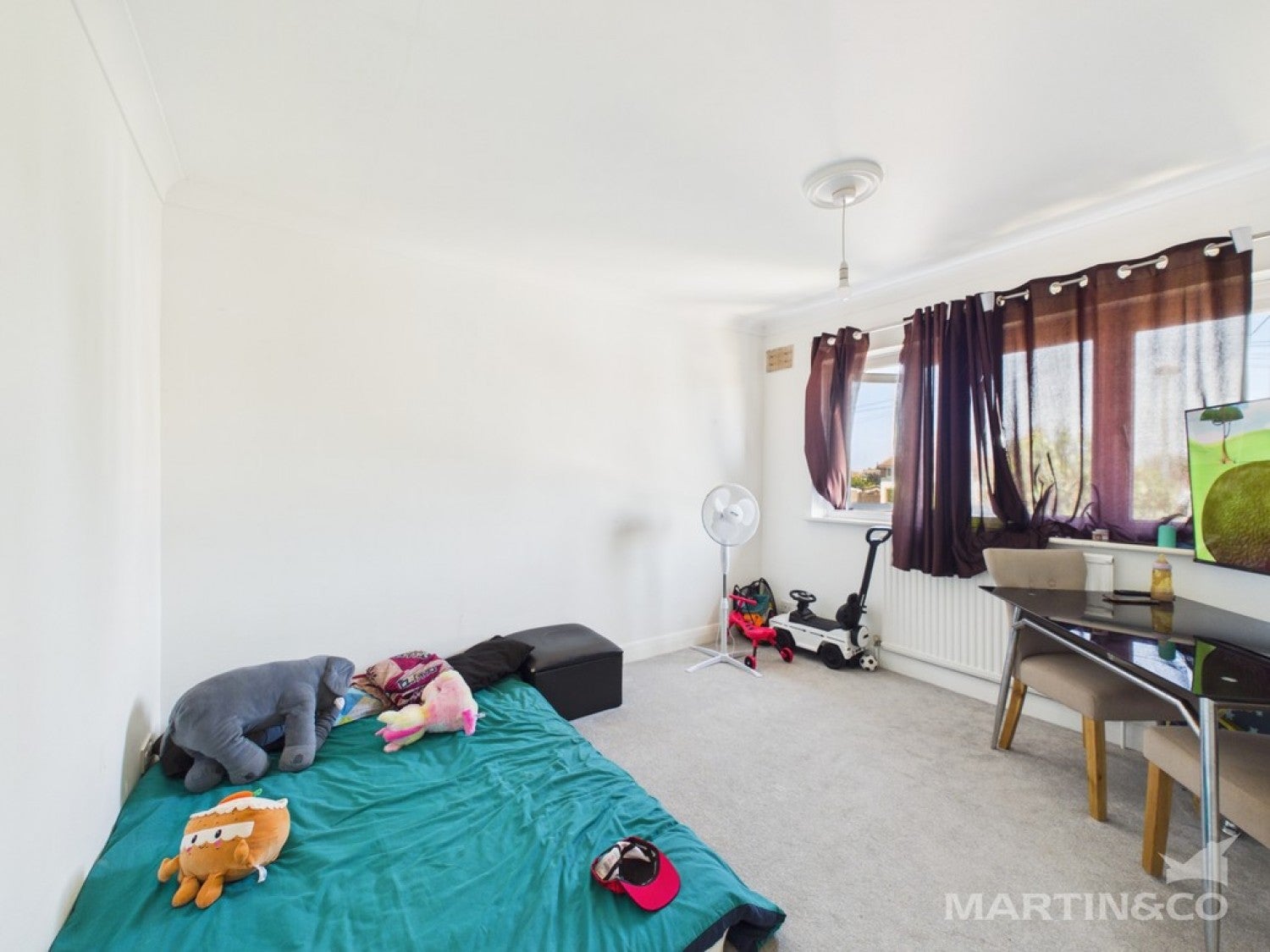 Flat Orchard Way in Arun