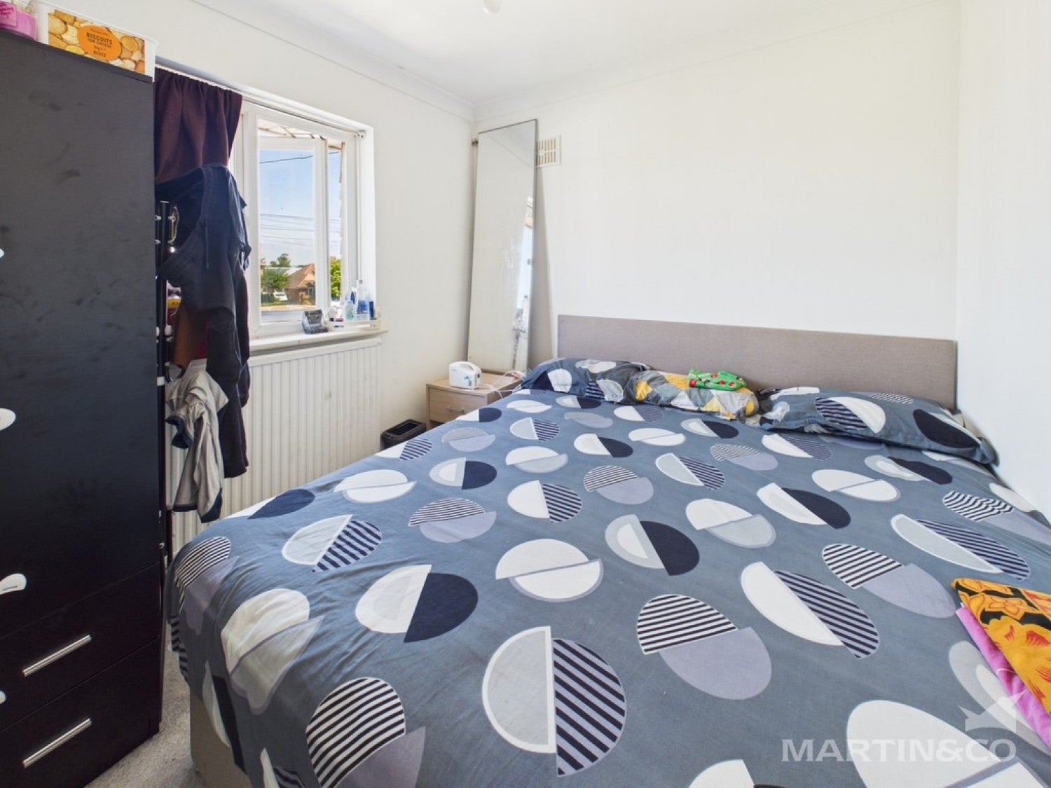 Flat Orchard Way in Arun