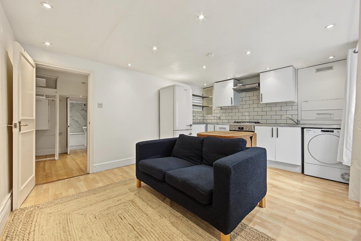 Flat Allen Road in Greater London