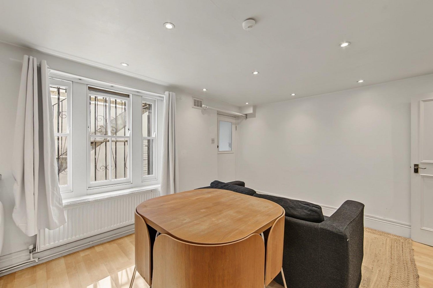 Flat Allen Road in Greater London