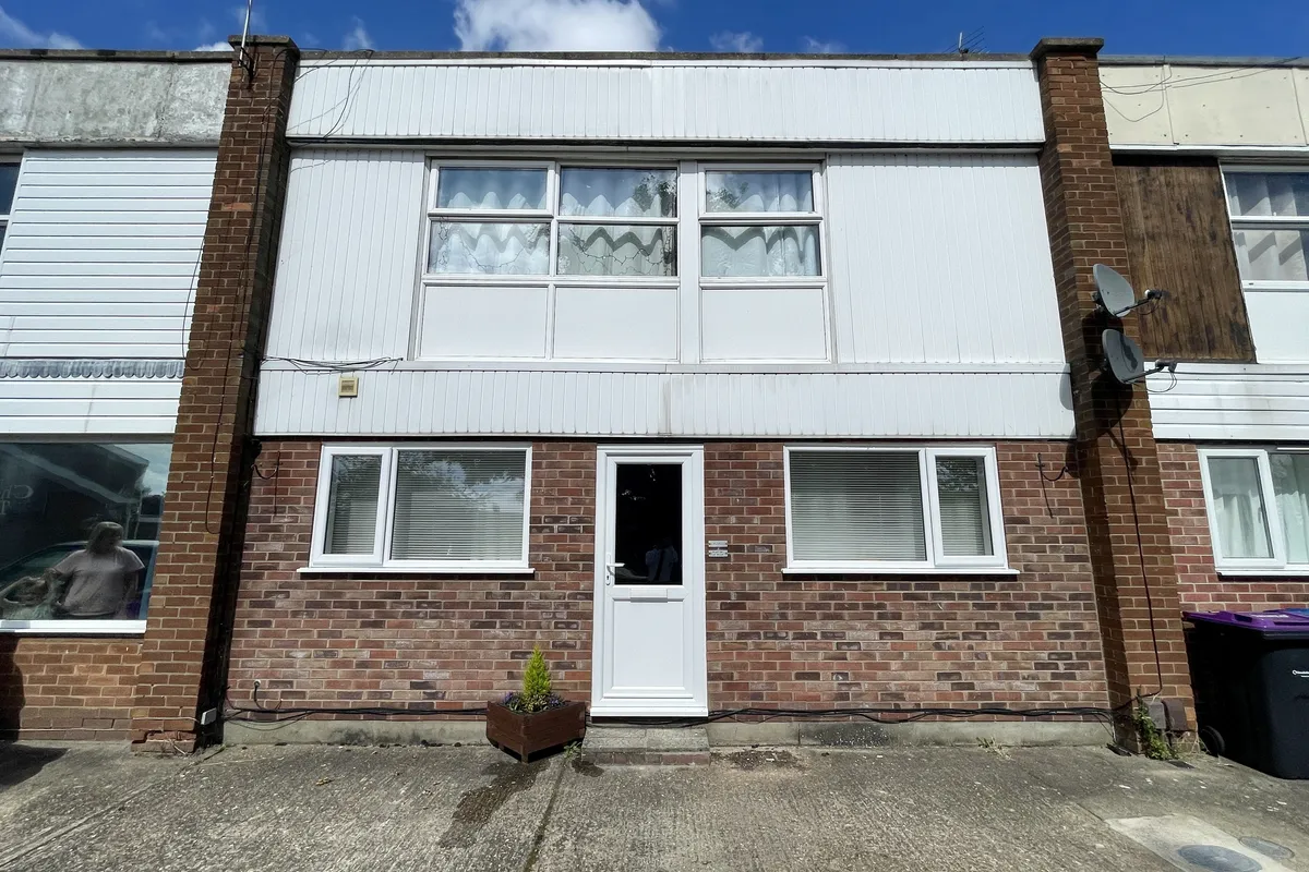 Flat Laburnum Drive in West Lindsey