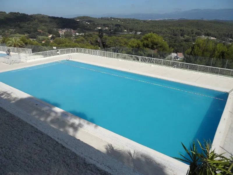Room Rond-Point André Minangoy in Mougins