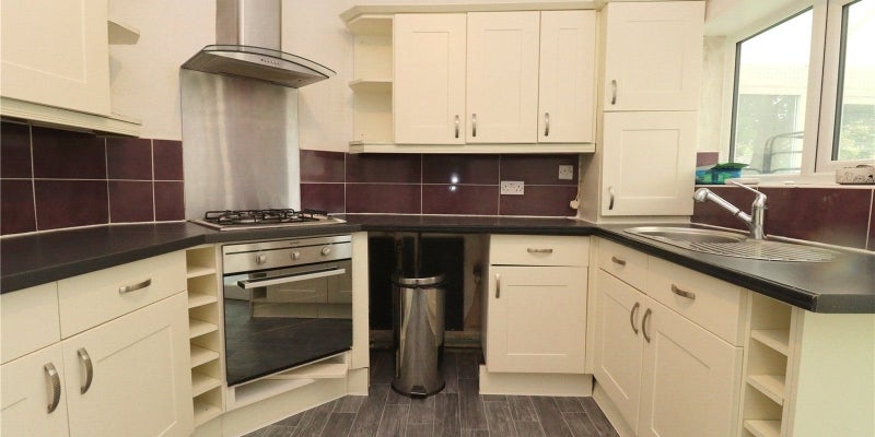 Flat Devonshire Road in Oxton Village