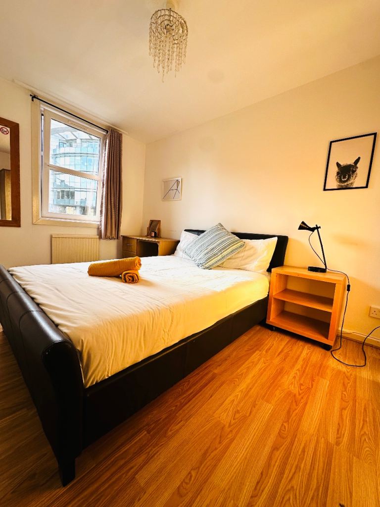 Flat Lauriston Place in City of Edinburgh