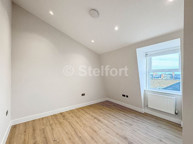 Flat Hornsey Road in Greater London