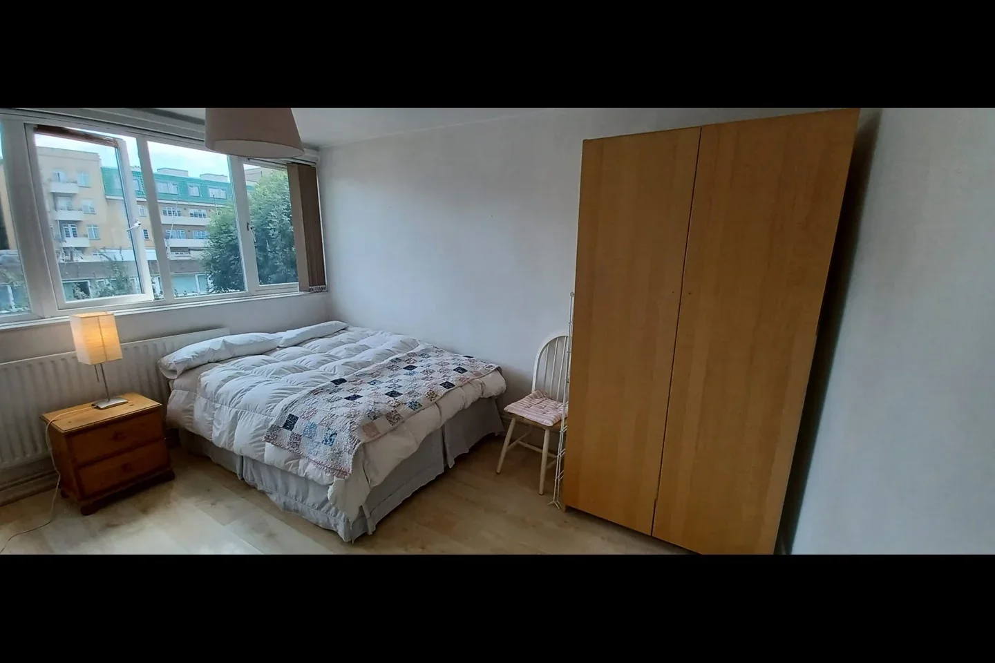 Flat Clearbrook Way in Greater London