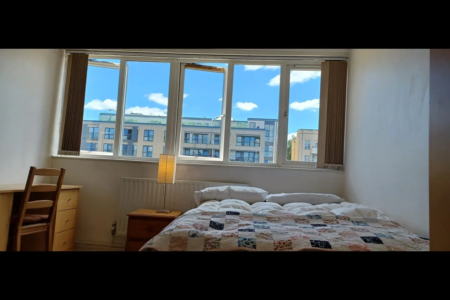 Flat Clearbrook Way in Greater London