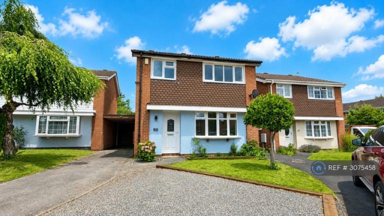 House Blithfield Avenue in Charnwood