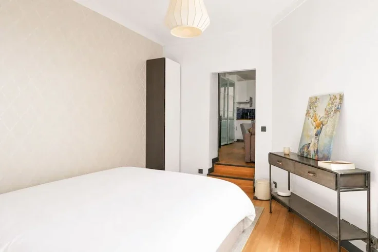 Appartement Rue des Saussaies à Paris