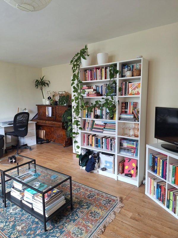 Room Crondall Street in Greater London
