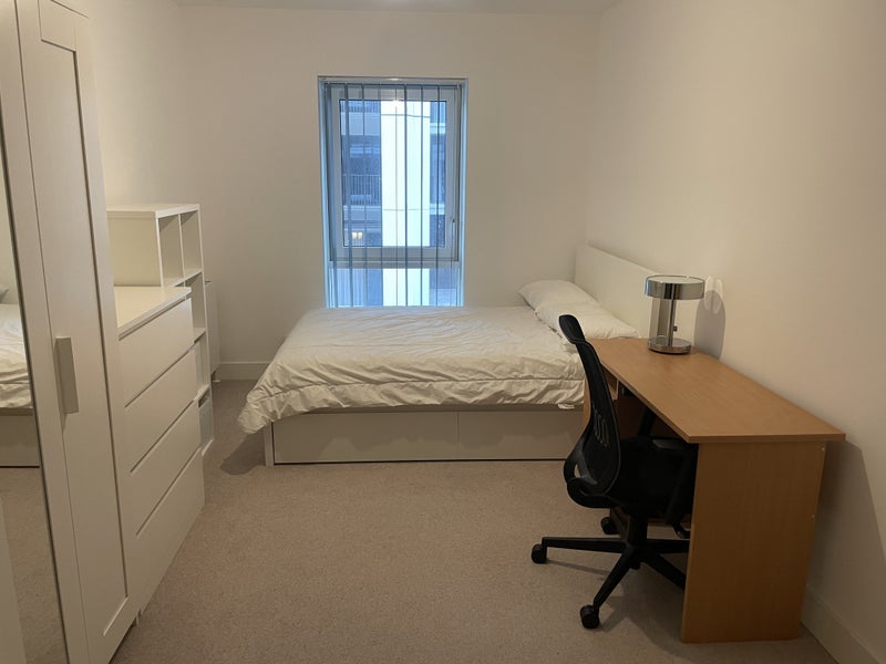 Room Sands End Lane in Greater London