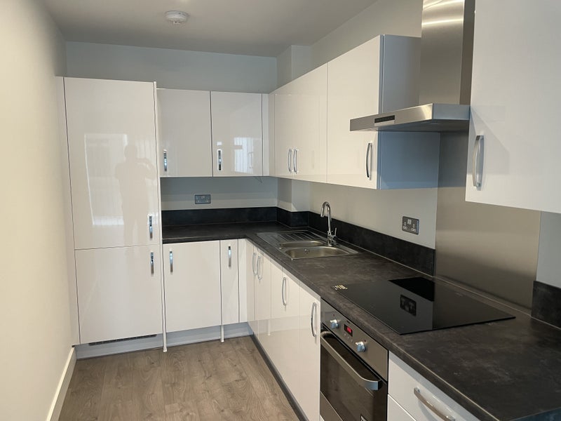 Room Sands End Lane in Greater London