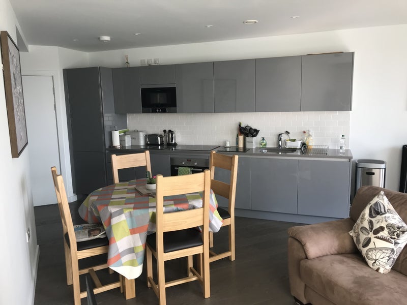 Room Sayer Street in Greater London