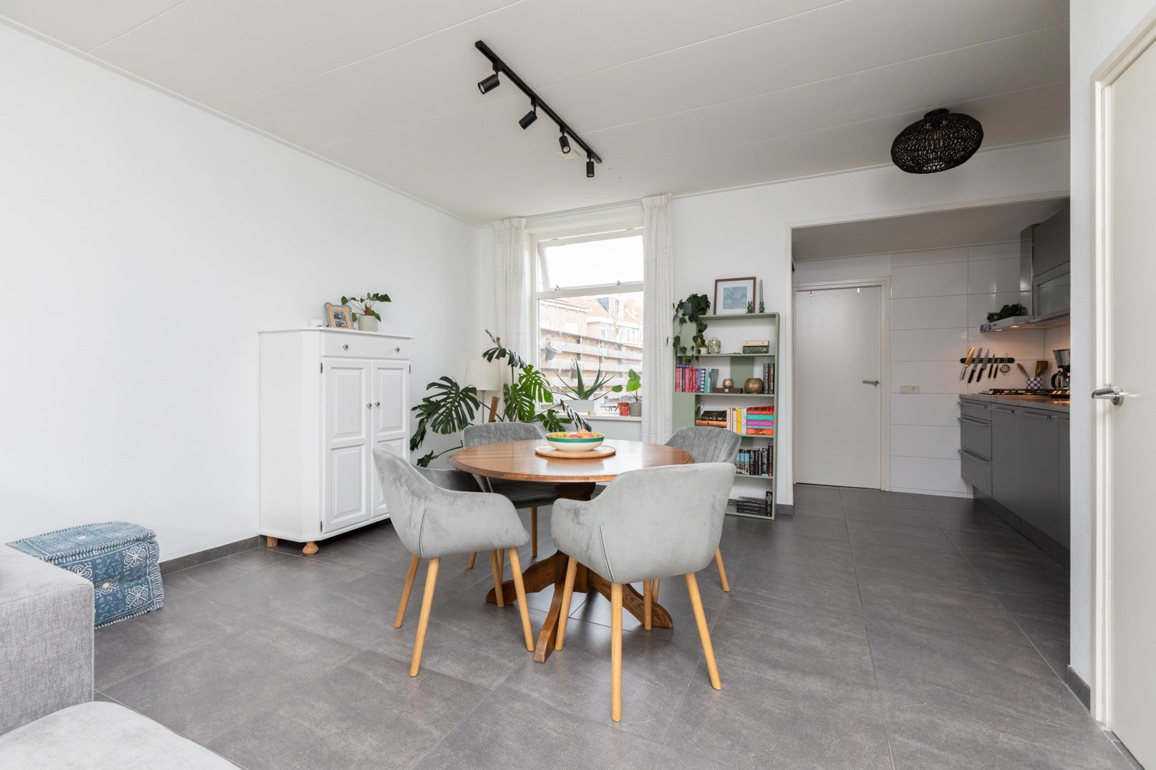 Tussenwoning te koop: Willem de Zwijgerstraat 73, Sneek