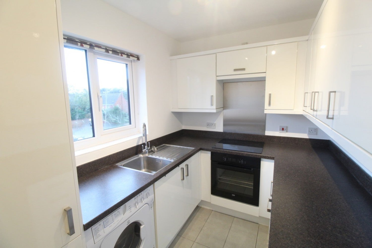 Flat Tynedale Square in Colchester