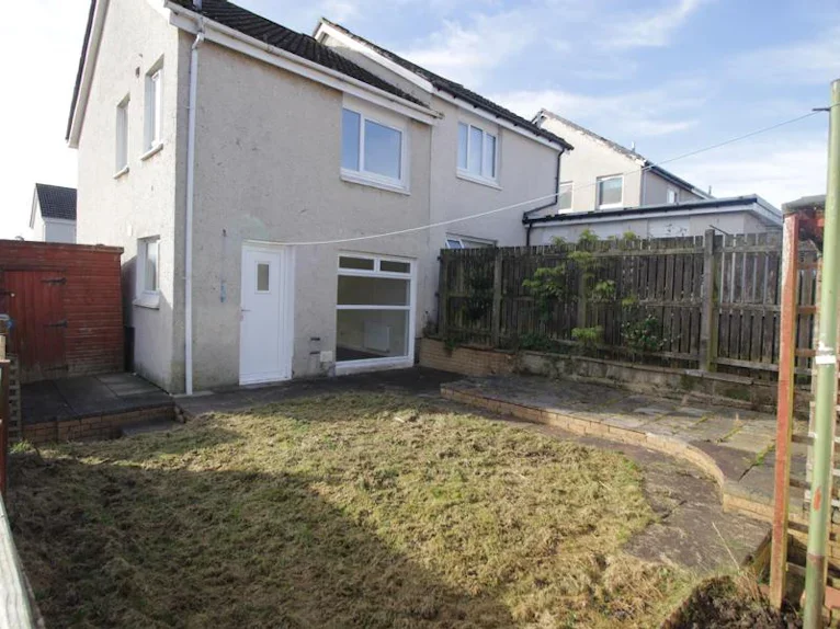 House Fraser Drive in Blackwood