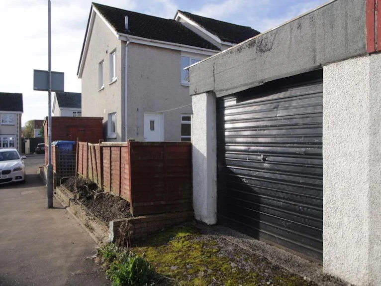 House Fraser Drive in Blackwood
