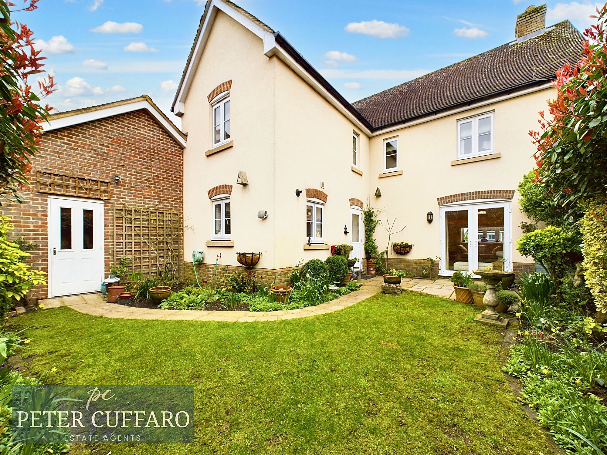 House Hempstalls Close in East Hertfordshire