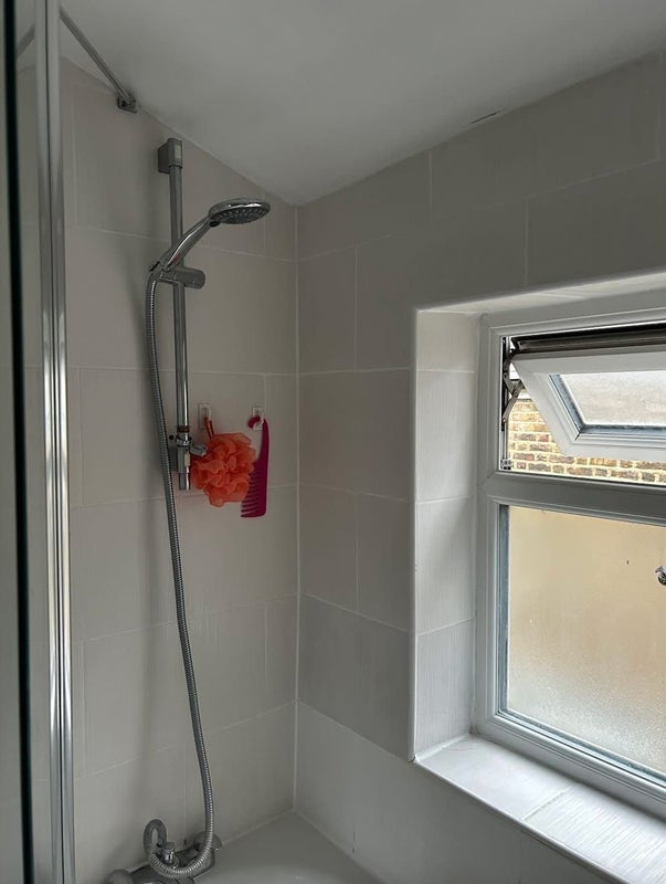 Room Waterlow Road in Greater London