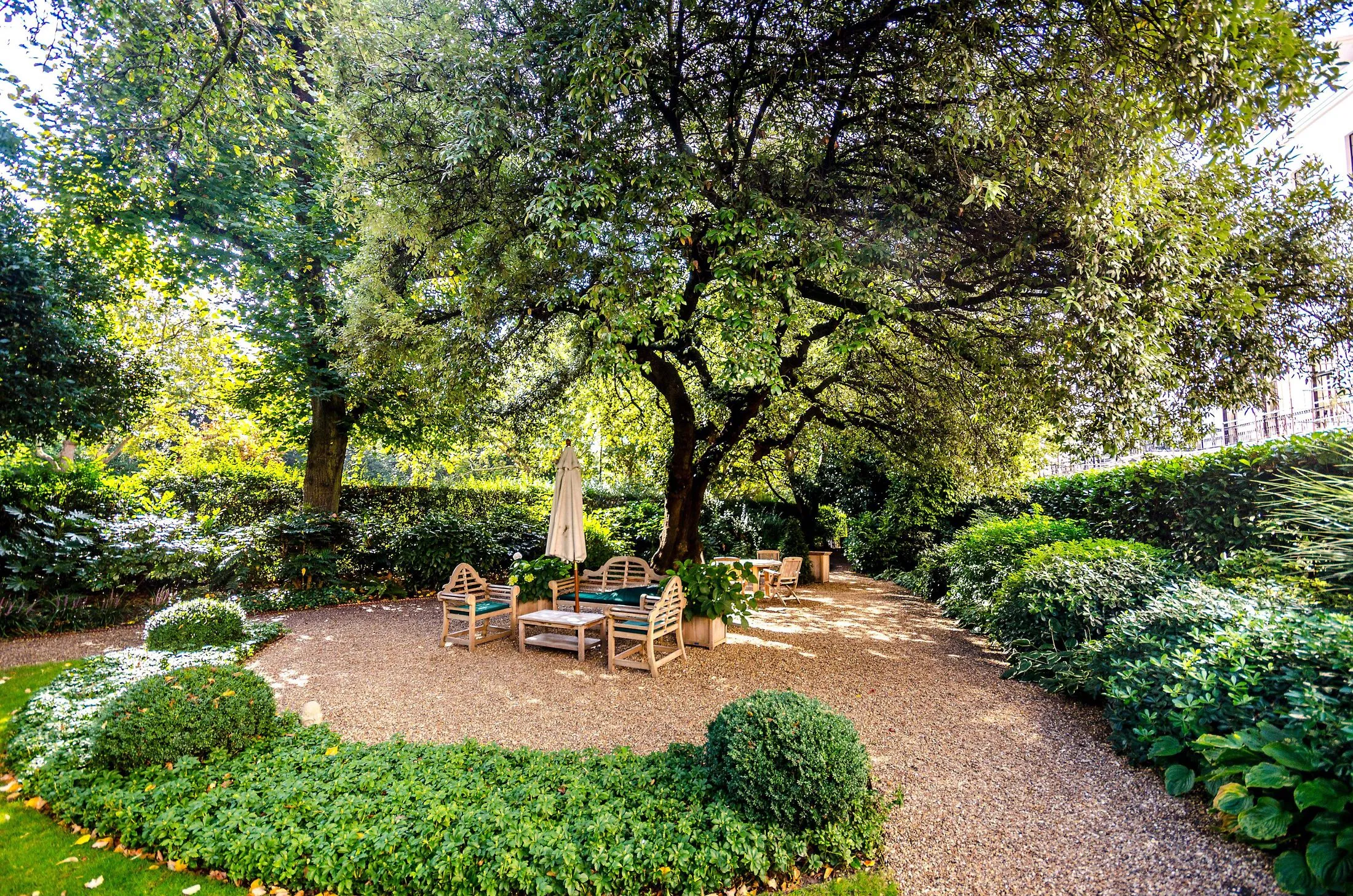 Flat Hyde Park Gardens in City of Westminster