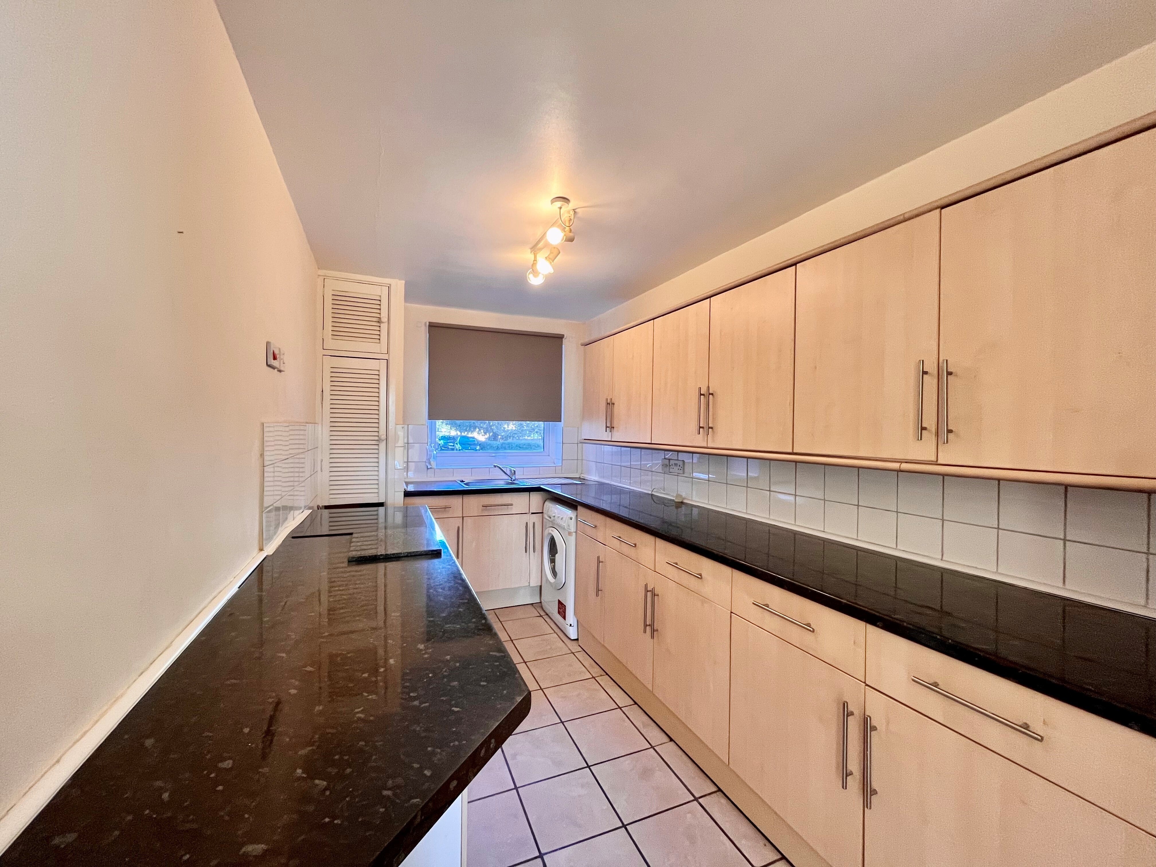 Flat Milverton Court in Royal Leamington Spa