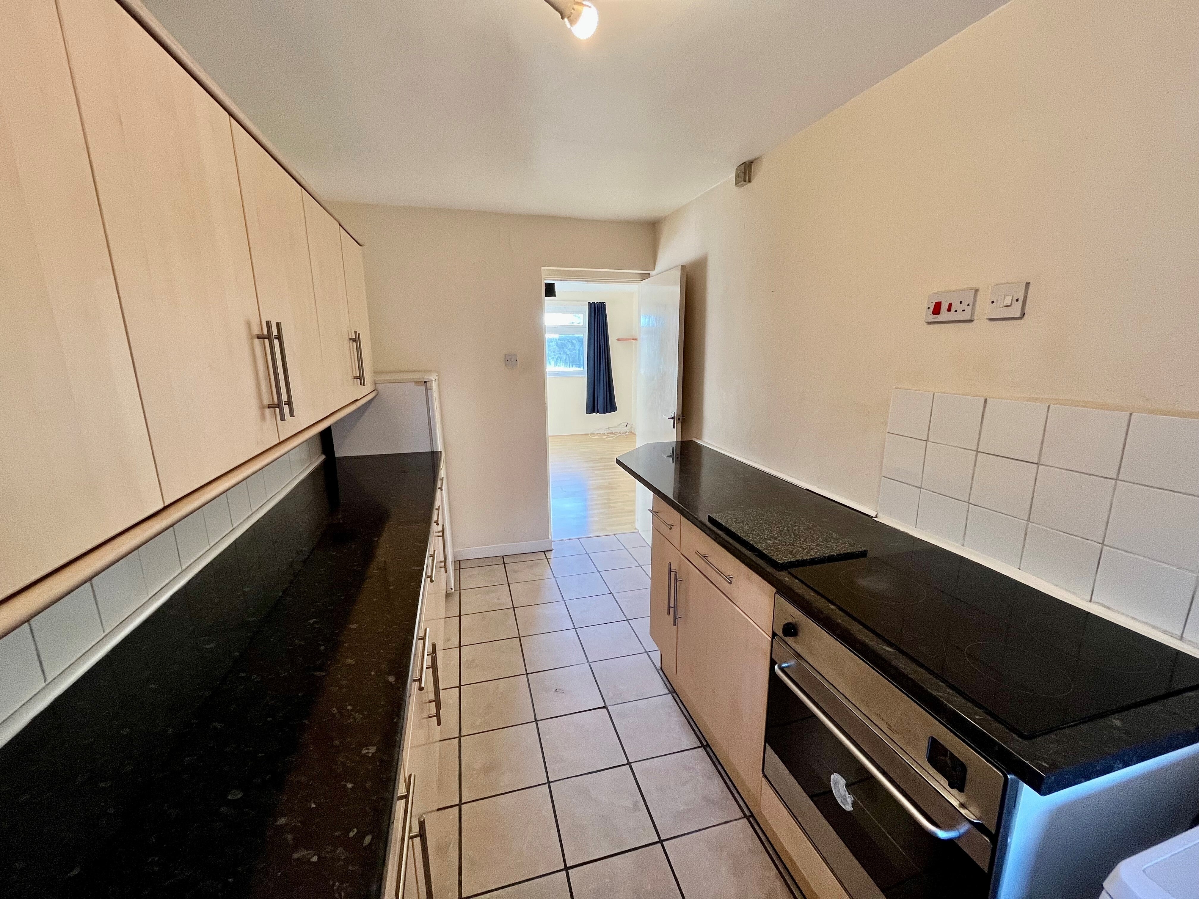 Flat Milverton Court in Royal Leamington Spa