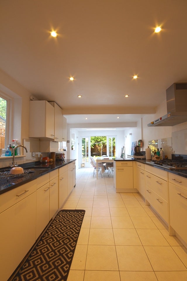 House Gladstone Road in Greater London