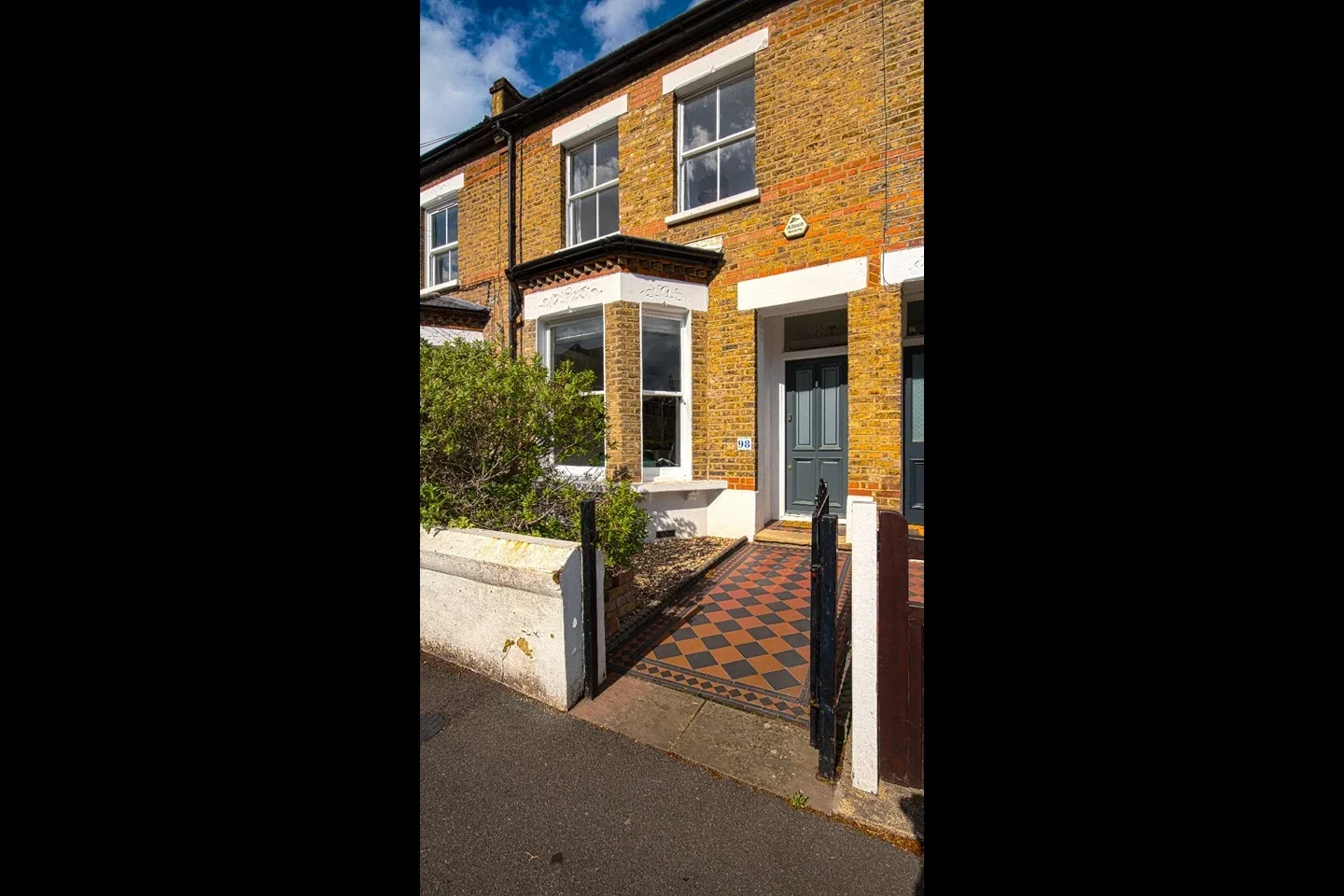 House Gladstone Road in Greater London