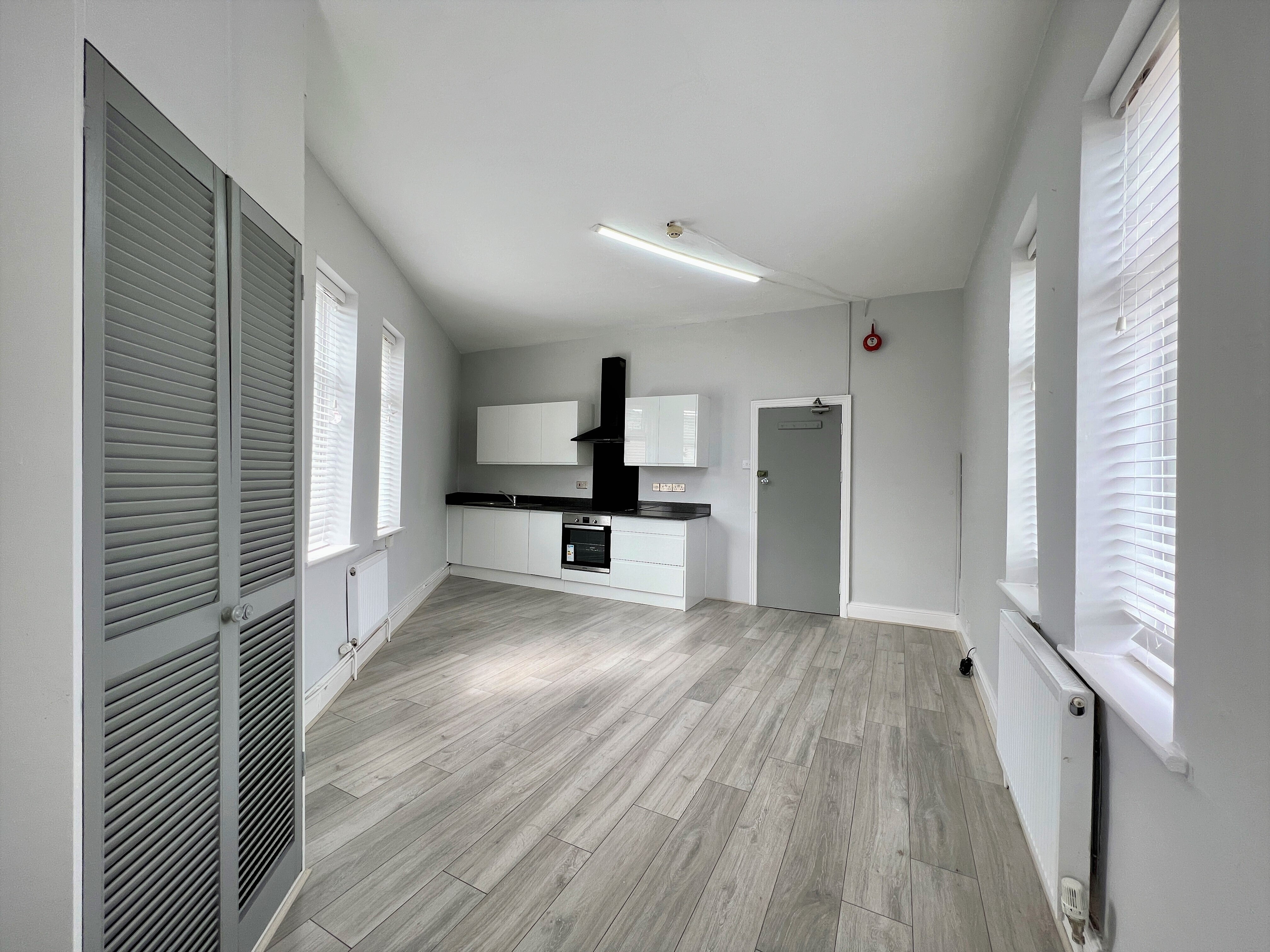 Flat Wargrave Road in Newton-le-Willows
