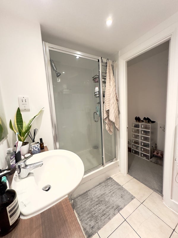 Room Chapter Way in Greater London