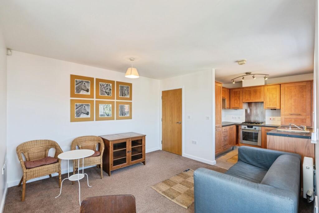 Flat Holywell Drive in Warrington