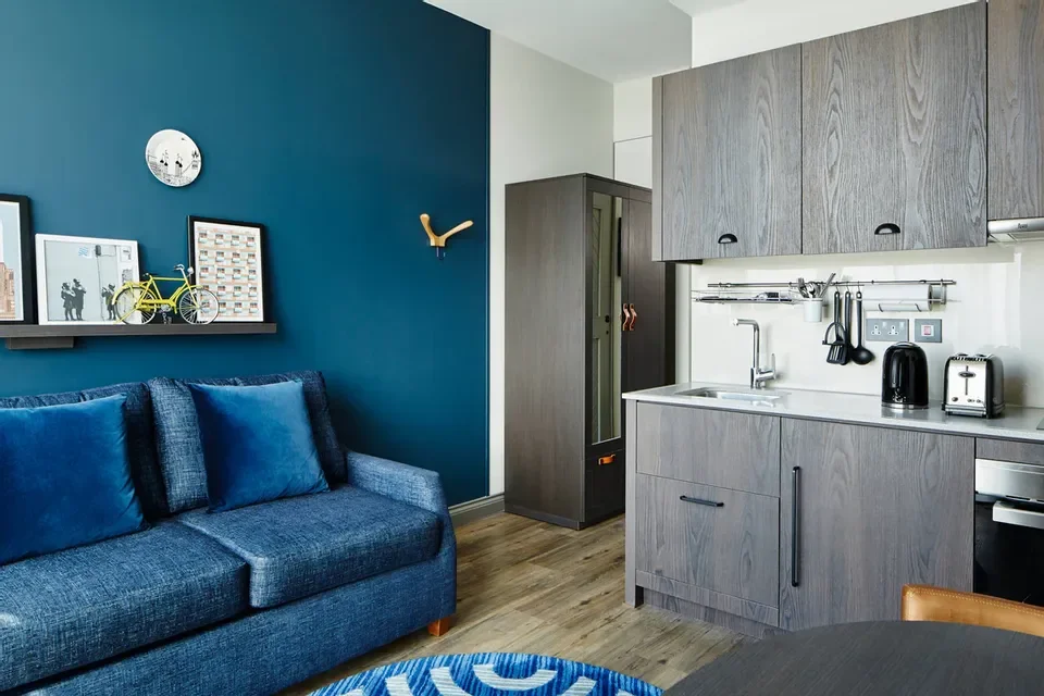 Flat Bermondsey Street in Greater London